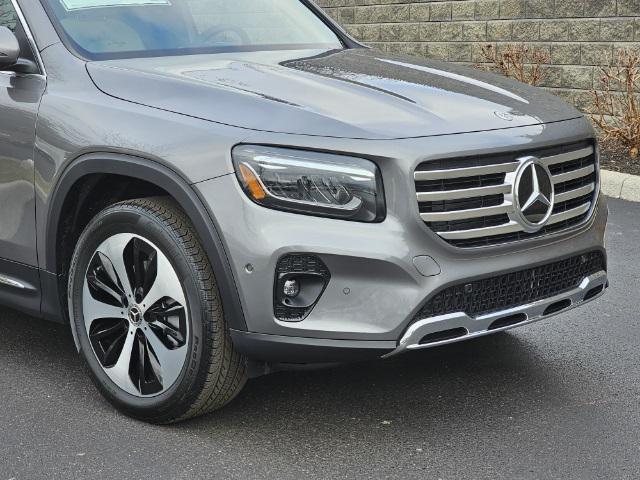 new 2024 Mercedes-Benz GLB 250 car, priced at $54,675