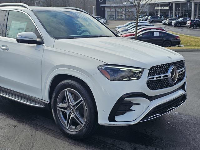 new 2025 Mercedes-Benz GLE 580 car, priced at $102,555