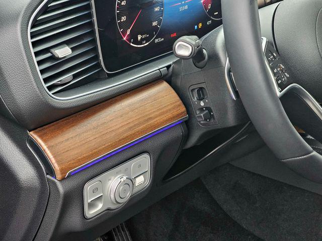 new 2025 Mercedes-Benz GLE 450 car, priced at $81,245