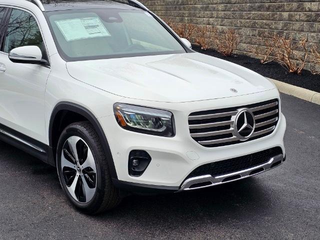 new 2024 Mercedes-Benz GLB 250 car, priced at $53,405