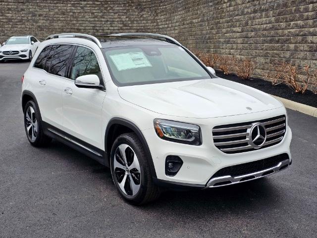 new 2024 Mercedes-Benz GLB 250 car, priced at $53,405
