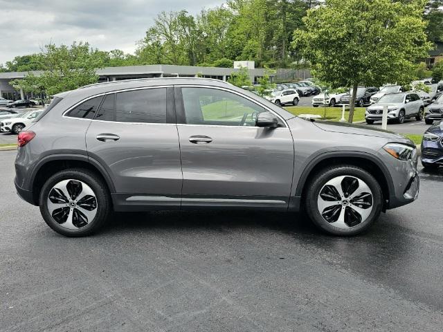 new 2024 Mercedes-Benz GLA 250 car, priced at $51,515