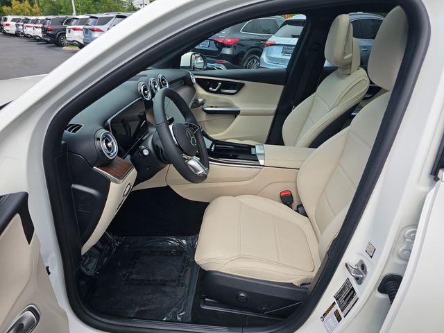 new 2025 Mercedes-Benz GLC 300 car, priced at $56,555