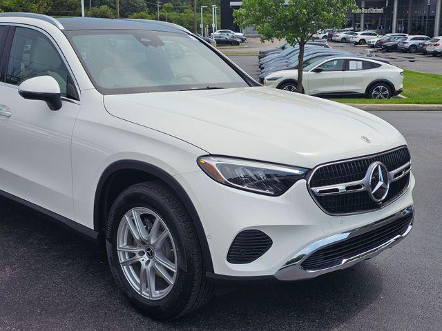 new 2025 Mercedes-Benz GLC 300 car, priced at $56,555