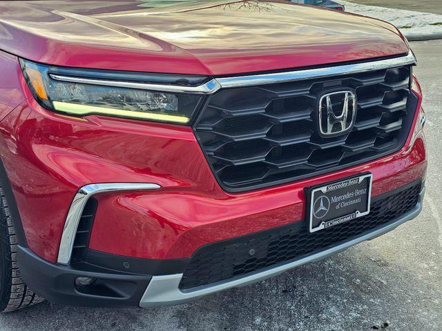 used 2023 Honda Pilot car, priced at $37,000