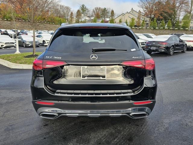 new 2025 Mercedes-Benz GLC 300 car, priced at $57,125