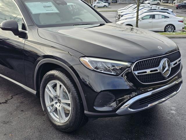 new 2025 Mercedes-Benz GLC 300 car, priced at $57,125