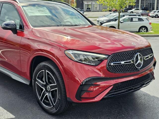 new 2025 Mercedes-Benz GLC 300 car, priced at $62,765