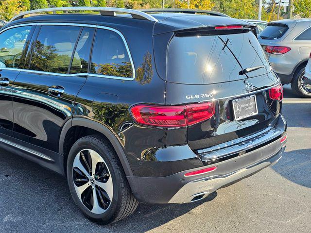new 2026 Mercedes-Benz GLB 250 car, priced at $52,260