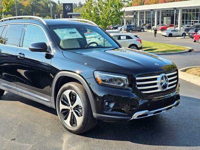 new 2026 Mercedes-Benz GLB 250 car, priced at $52,260