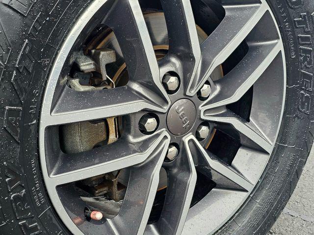 used 2019 Jeep Grand Cherokee car, priced at $21,521