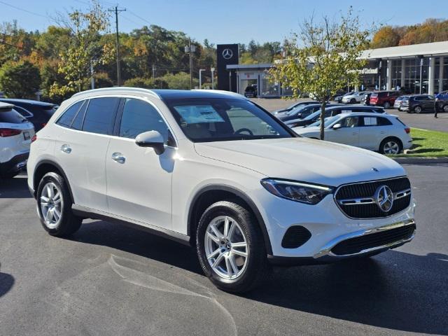 new 2025 Mercedes-Benz GLC 300 car, priced at $56,955