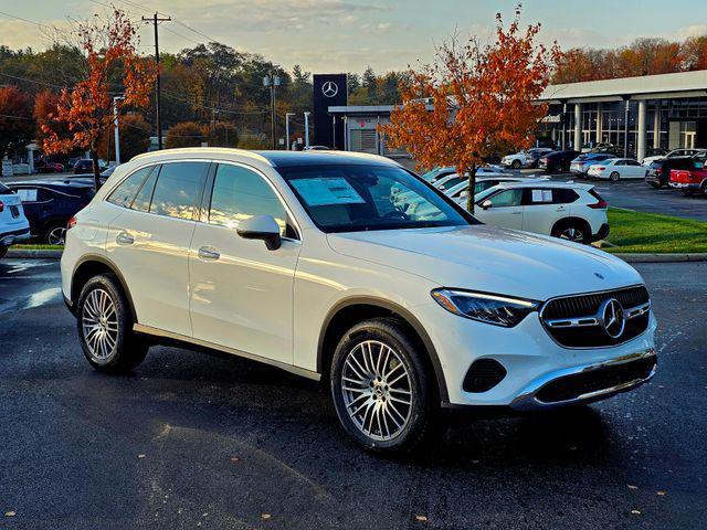new 2026 Mercedes-Benz GLC 300 car, priced at $59,275