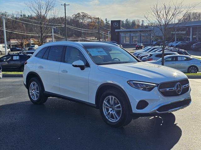 new 2025 Mercedes-Benz GLC 300 car, priced at $59,525