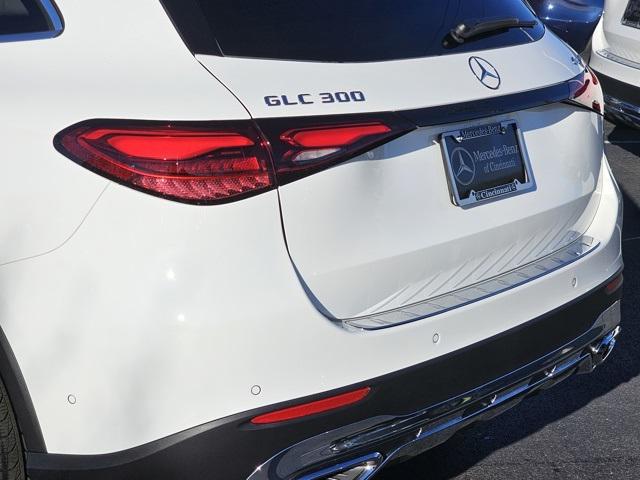 new 2025 Mercedes-Benz GLC 300 car, priced at $59,525