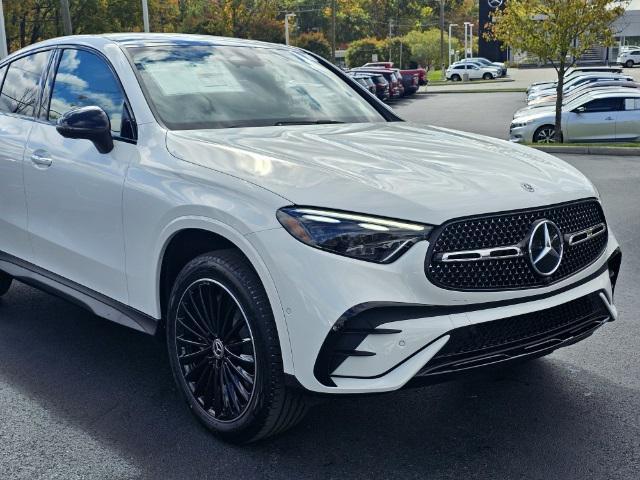 new 2025 Mercedes-Benz GLC 300 car, priced at $68,895