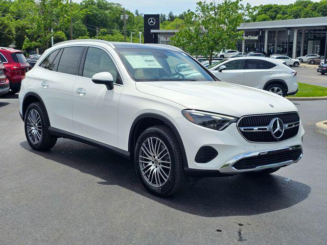 new 2025 Mercedes-Benz GLC 300 car, priced at $59,105