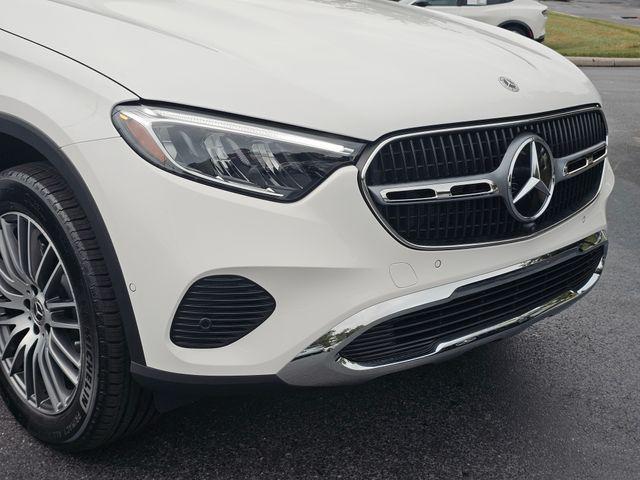 new 2025 Mercedes-Benz GLC 300 car, priced at $57,155