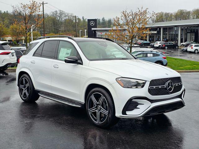 new 2025 Mercedes-Benz GLE 580 car, priced at $106,355