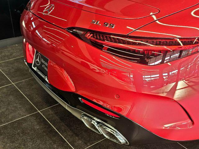 new 2025 Mercedes-Benz AMG SL 55 car, priced at $173,870