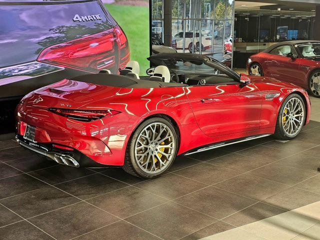 new 2025 Mercedes-Benz AMG SL 55 car, priced at $173,870