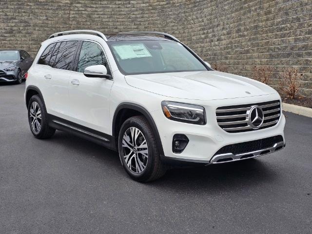 new 2024 Mercedes-Benz GLB 250 car, priced at $53,010