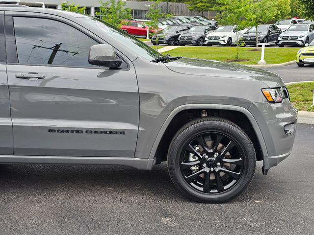 used 2022 Jeep Grand Cherokee car, priced at $29,132