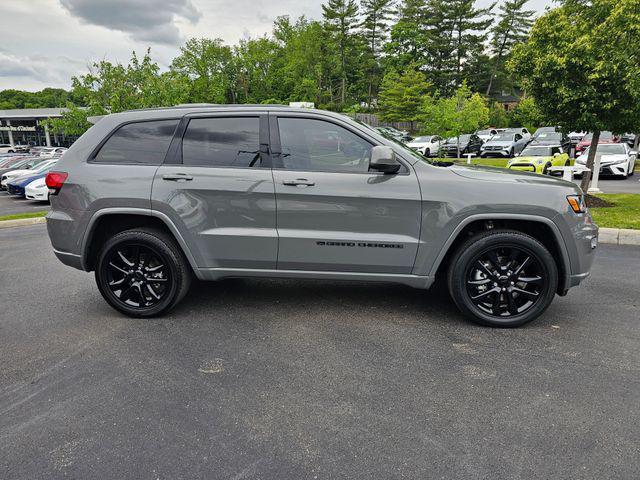 used 2022 Jeep Grand Cherokee car, priced at $29,132