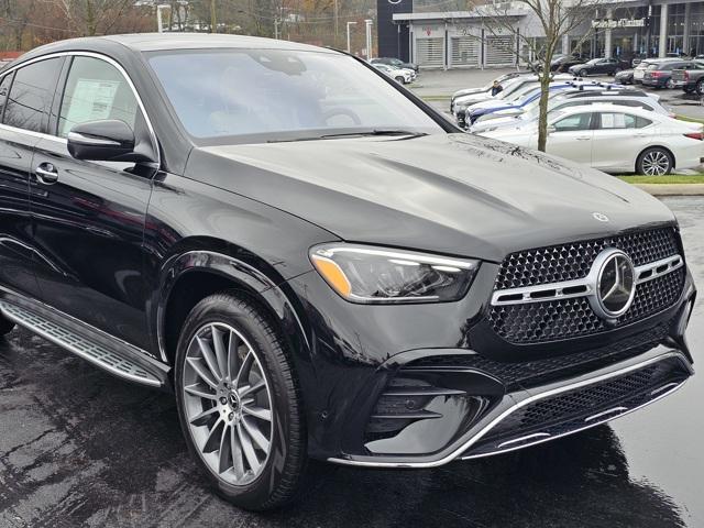 new 2025 Mercedes-Benz GLE 450 car, priced at $87,850