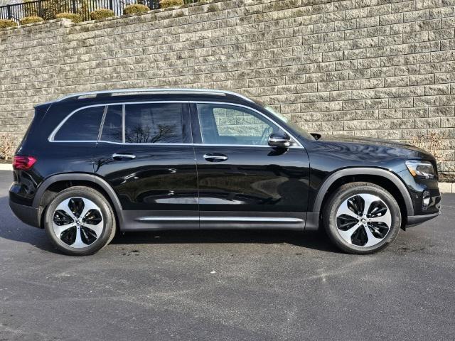 new 2024 Mercedes-Benz GLB 250 car, priced at $51,925