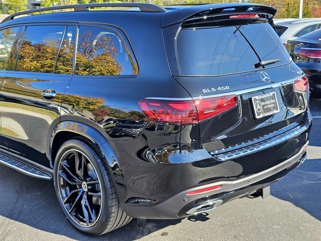 new 2025 Mercedes-Benz GLS 450 car, priced at $107,220