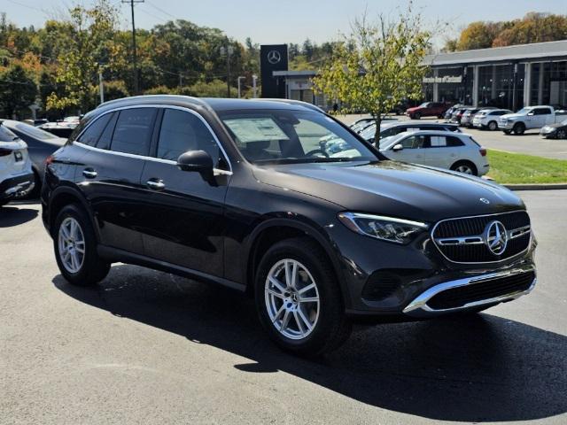 new 2025 Mercedes-Benz GLC 300 car, priced at $58,305