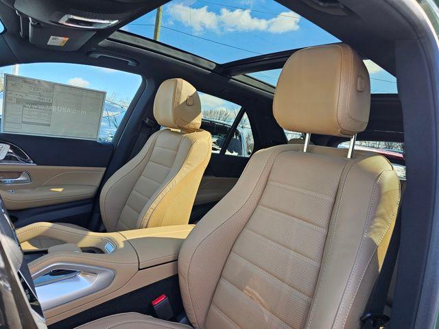 new 2025 Mercedes-Benz GLE 450e car, priced at $93,595