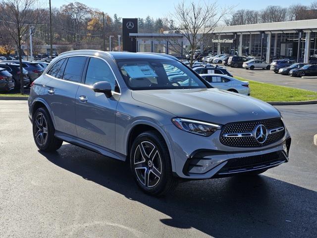 new 2025 Mercedes-Benz GLC 300 car, priced at $62,285