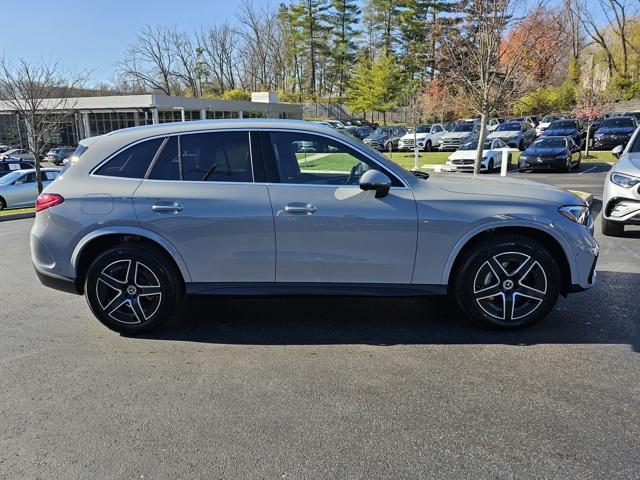 new 2025 Mercedes-Benz GLC 300 car, priced at $62,285