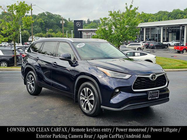 used 2022 Toyota Highlander car, priced at $34,071
