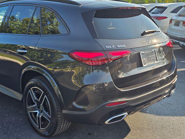 new 2025 Mercedes-Benz GLC 300 car, priced at $62,205