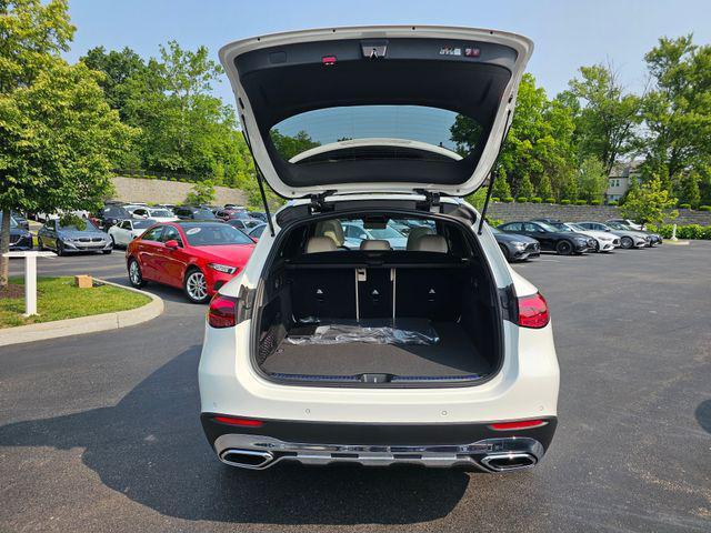 new 2025 Mercedes-Benz GLC 300 car, priced at $57,720