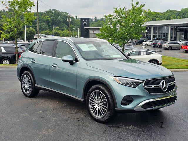 new 2025 Mercedes-Benz GLC 300 car, priced at $58,515