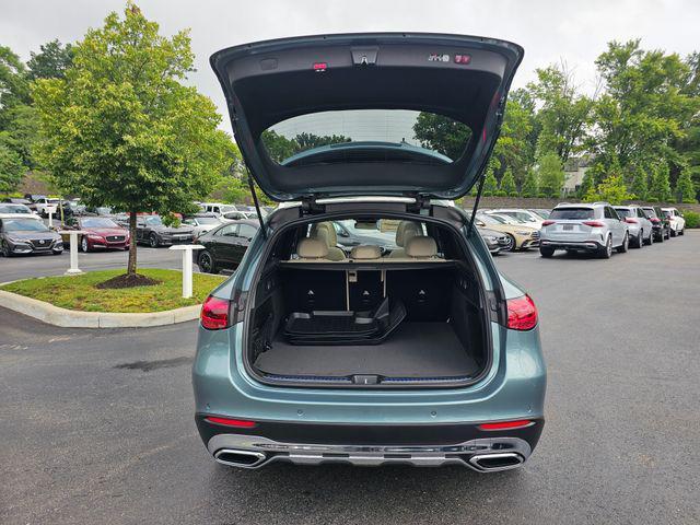 new 2025 Mercedes-Benz GLC 300 car, priced at $58,515