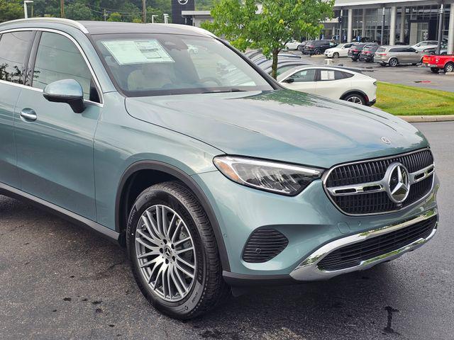 new 2025 Mercedes-Benz GLC 300 car, priced at $58,515