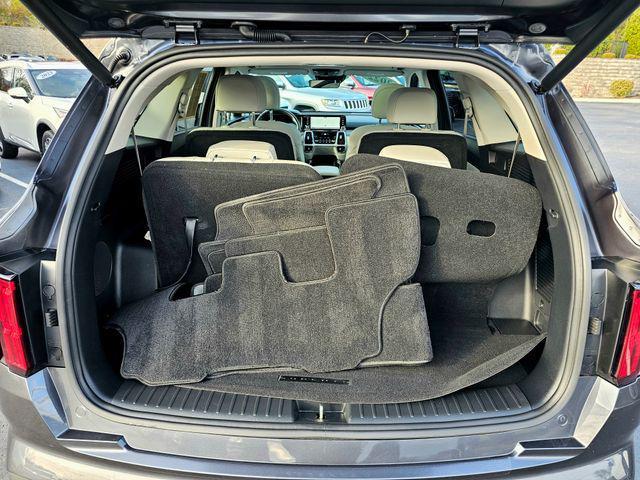 used 2022 Kia Sorento Plug-In Hybrid car, priced at $30,560