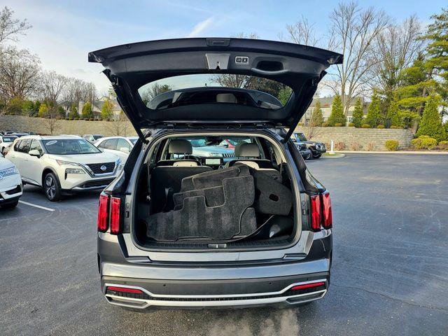 used 2022 Kia Sorento Plug-In Hybrid car, priced at $30,560