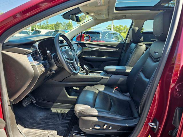 used 2018 Cadillac XT5 car, priced at $10,250