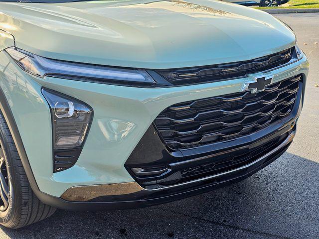 used 2025 Chevrolet Trax car, priced at $23,645