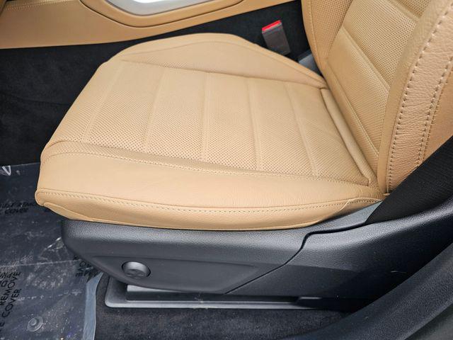 new 2025 Mercedes-Benz GLE 450e car, priced at $86,855