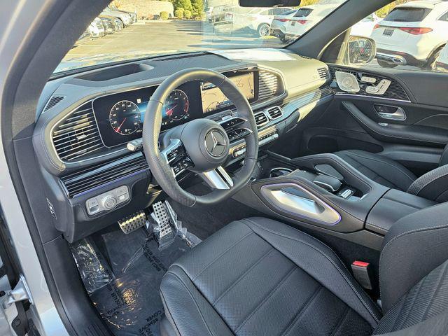 new 2025 Mercedes-Benz GLS 580 car, priced at $124,800