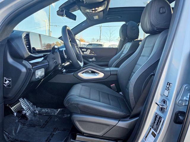 new 2025 Mercedes-Benz GLS 580 car, priced at $124,800