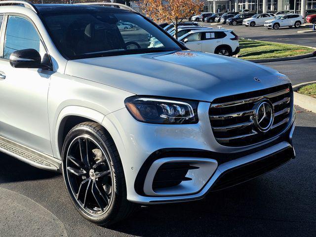 new 2025 Mercedes-Benz GLS 580 car, priced at $124,800