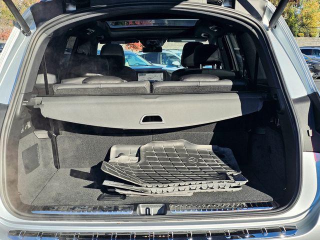 new 2025 Mercedes-Benz GLS 580 car, priced at $124,800